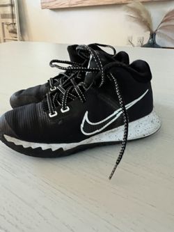 Kyrie Flytrap Shoes 