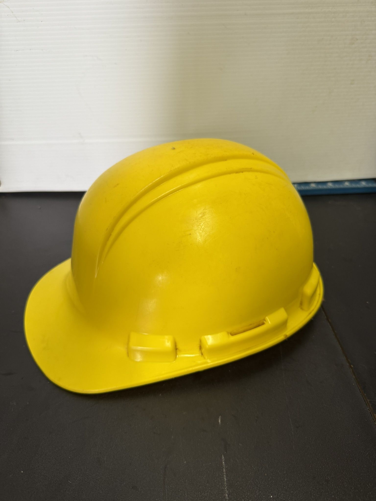 Safety Supplies Helmet -Yellow
