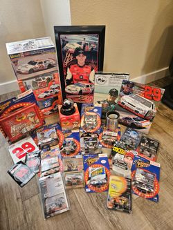 NASCAR Kevin Harvick Lot