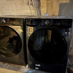 Samsung Washer And Dyer 