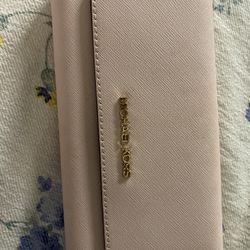 Michael Kors, Pink Wallet
