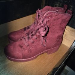 Size 9.5 Suede Burgandy Boots 