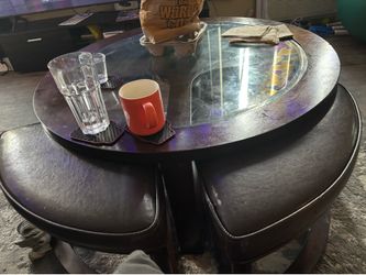 Table with 4 stools