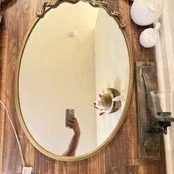 Vintage Bow Mirror 🪞 