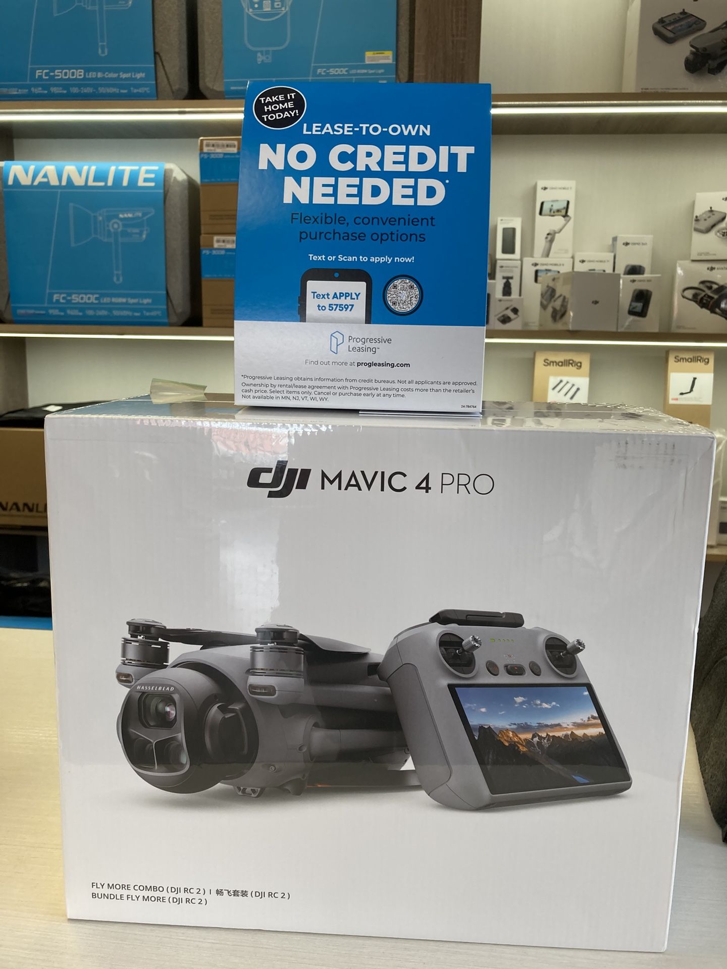 DJI Mavic 4 Pro Flymore combo