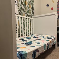 Baby crib/ toddler bed