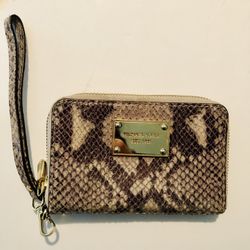 Michael Kors Gold Print Clutch Wallet Excellent Condition