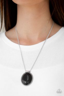 Southwest Showdown Black Necklace