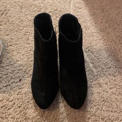 low heel boots 