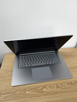 Microsoft - Surface Laptop 6 for Business 15" with Copilot (Brand New) Core Ultra 7 - 16GB RAM - 512GB SSD Platinum