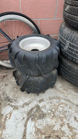 Quad Rear Set Paddle Wheels And Tires