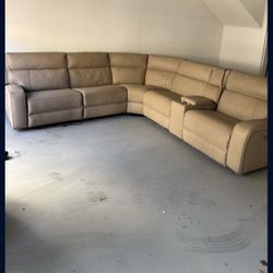 **USED COUCH 