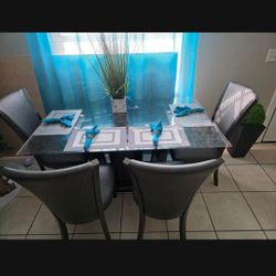 Dinning Table
