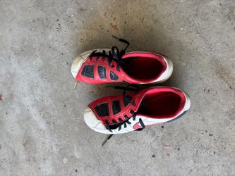 Boys youth soccer cleats size 3.5