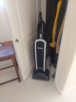Oreck Carpet Sweeper and 40 c bags