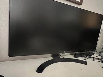 LG 34UM68-P Ultrawide Monitor