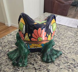 Ceramic Frog Planter