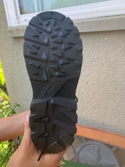 Size 7 men’s snow boots