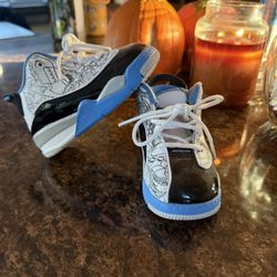Jordan’s Toddlers Size 6c