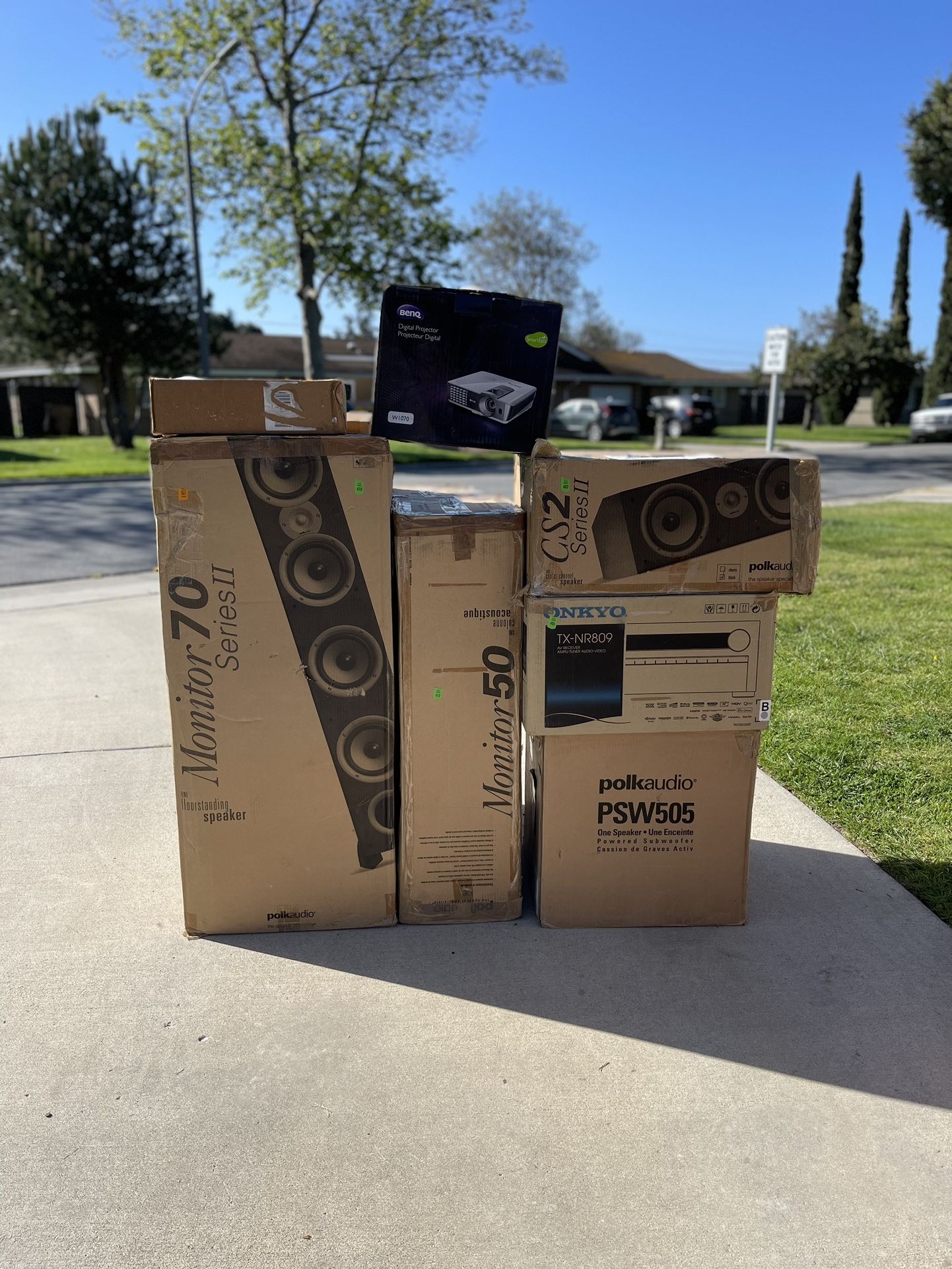 5.1 Polk Home Theater Package with Projector