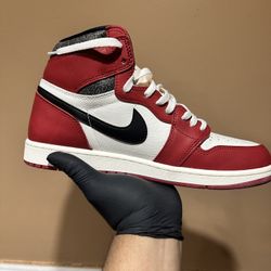 Air Jordan 1 Retro High OG Chicago Lost And Found 