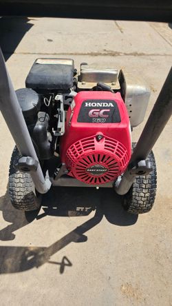 Pressure washer fairly new (NO HOSE)
