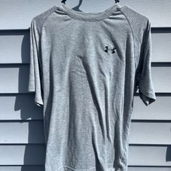 Men’s Under Armour Heat Gear Short Sleeve Size Medium