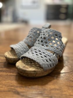 SO Memory Foam Sandals