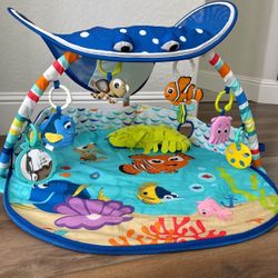 Disney Baby Finding Nemo Mr. Ray Ocean Lights & Music Activity Play Gym 