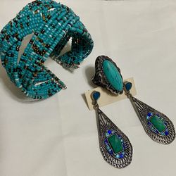 Set Of Turquoise Color Jewelry