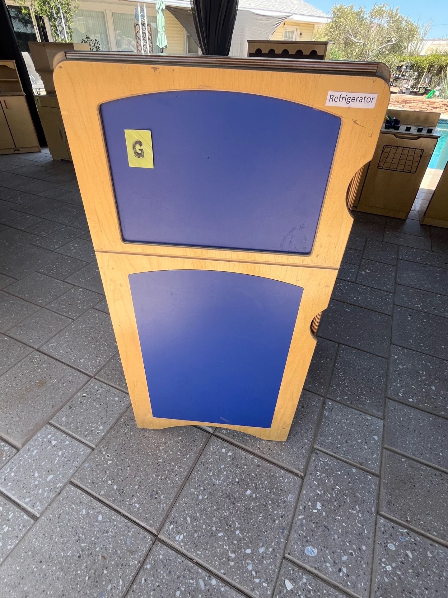 Lakeshore kids play refrigerator