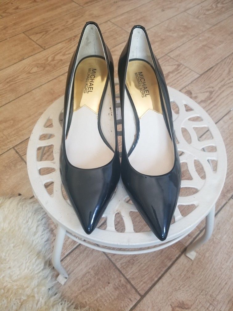 Michael KORS Patent Leather Pumps