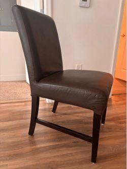 Dining room chairs (4)