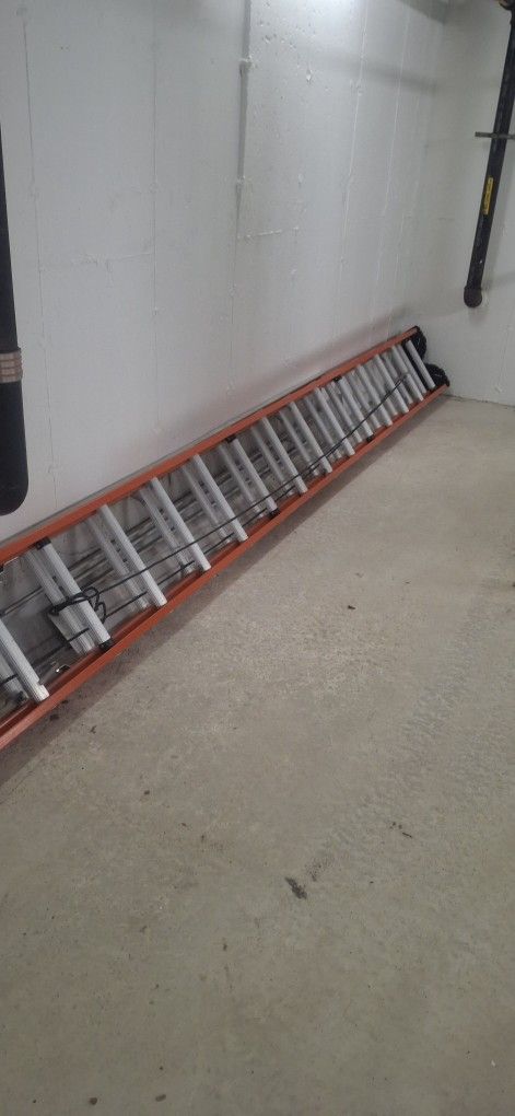 32 Foot Ladder