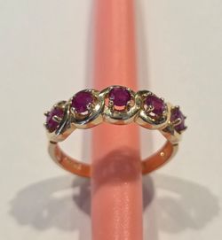 Vintage Ruby and 14k Gold Ring - NISSIM