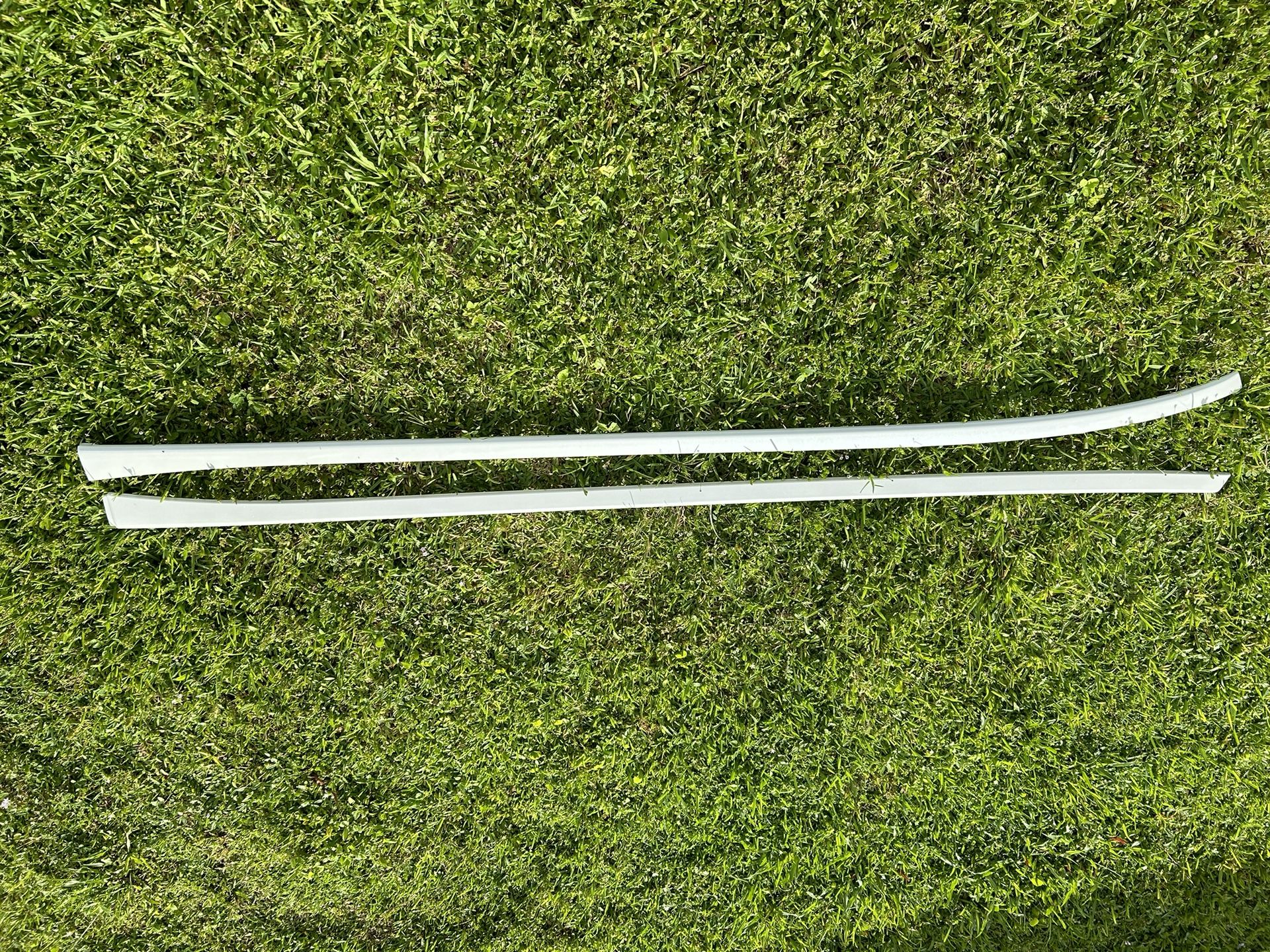 2019 Infiniti QX 60 roof rail trim