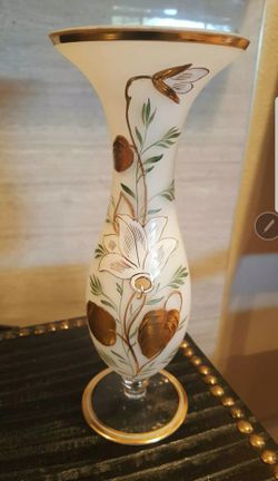 vintage gold trim vase