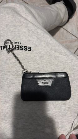 Black Gucci leather zip key pouch