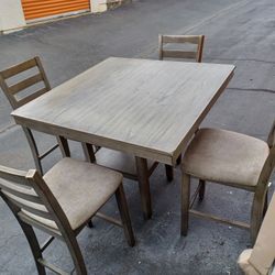 Dining Table Set