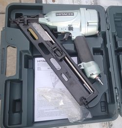 Hitachi pneumatic nailer
