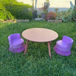 Girls Toddler Table And 2 Chairs