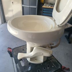Aqua Magic Style II Toilet 