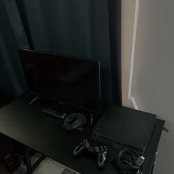 Desk + PS4 slim + 21 inch Vizio TV
