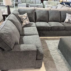 AP🎉 Gray Sectional Couch// Financing & Delivery Available 