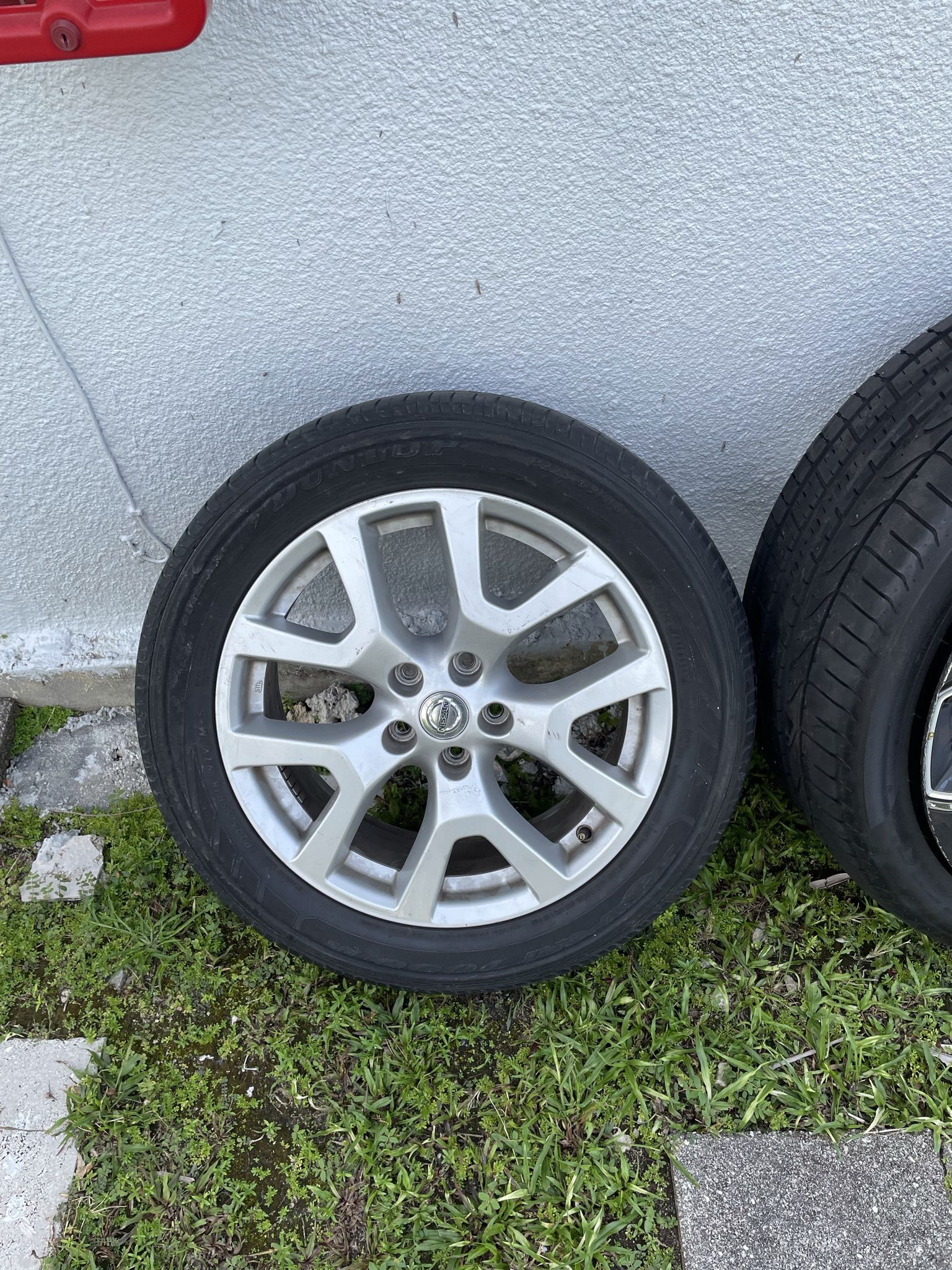 225/55R18 97 V Style: Blackwall