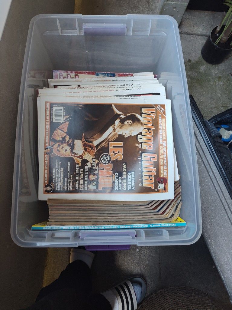 Vintage Guitar Magazine