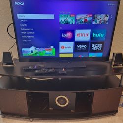 39" Insignia TV With Speakers, Roku And Stand