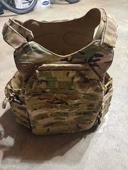 TYR Tactical plate carrier vest