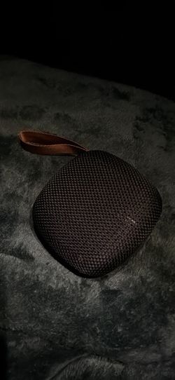 Mini Bluetooth Speaker (Like New) – Portable Wireless Speaker w/ Strap
