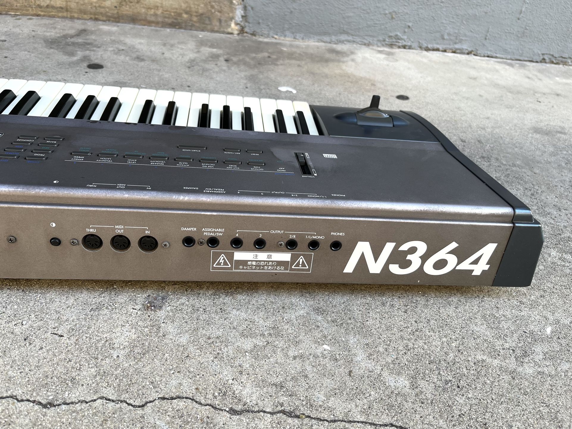 Korg N364 Keyboard Piano Synthesizer 